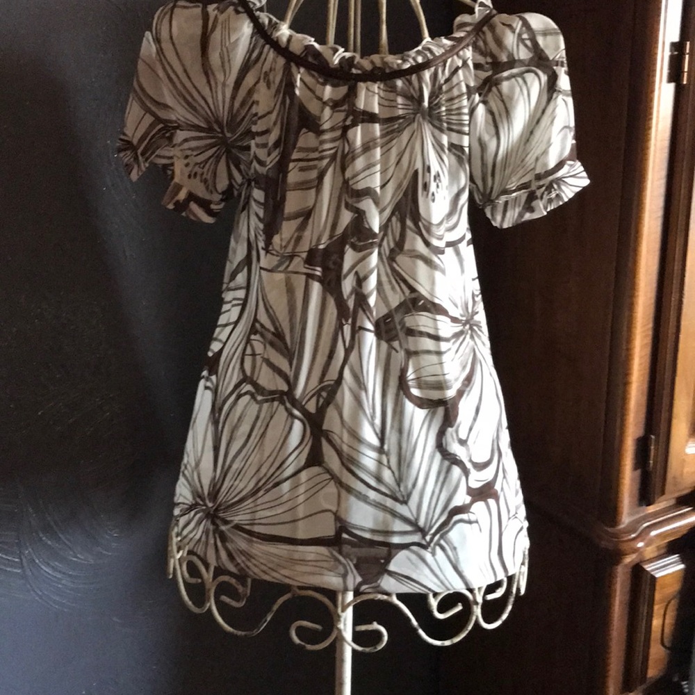 Blouse - Picture 2 of 3